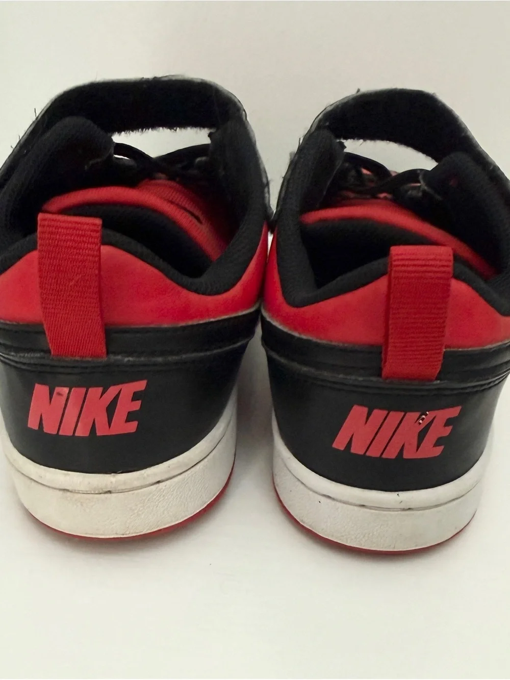 Nike Kids Court Borough Low-Top Sneakers with Strap 3.5y